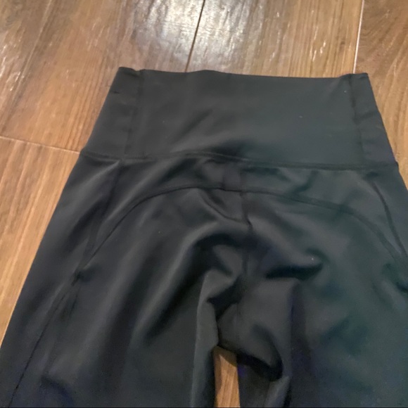 Adidas capris with Laurier University on the leg - Picture 2 of 2